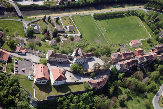 Drone-rue-du-bourg-Moudon