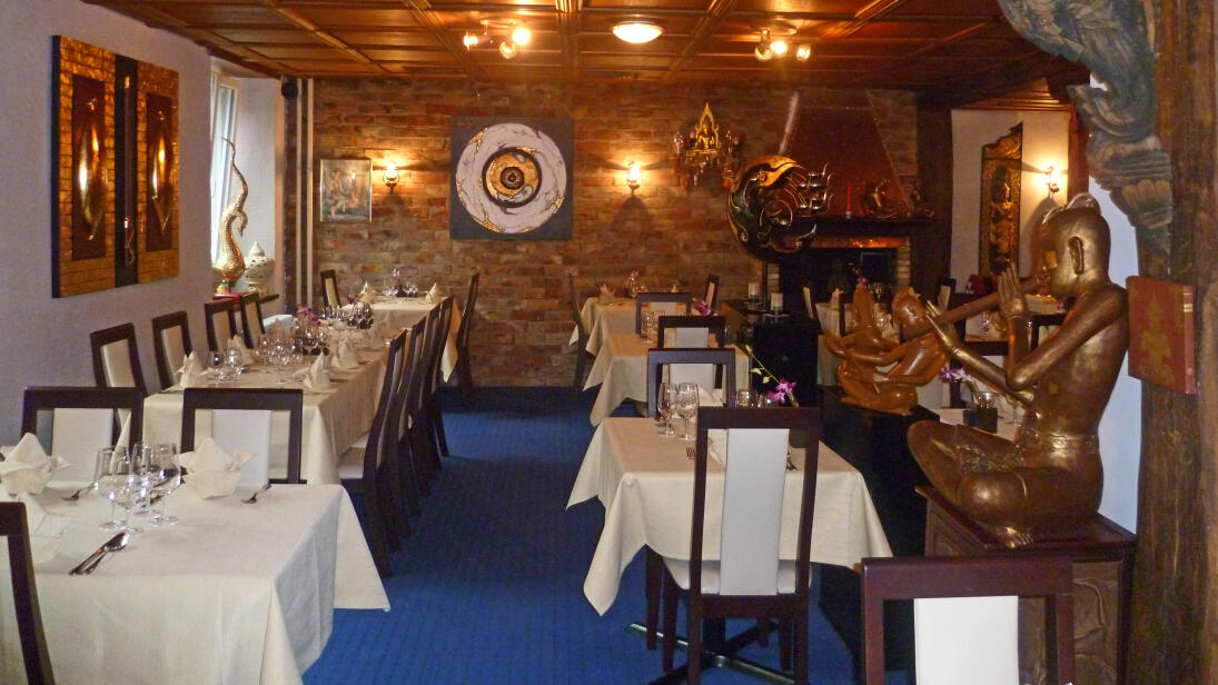 Tawan Thai (12 points GM)