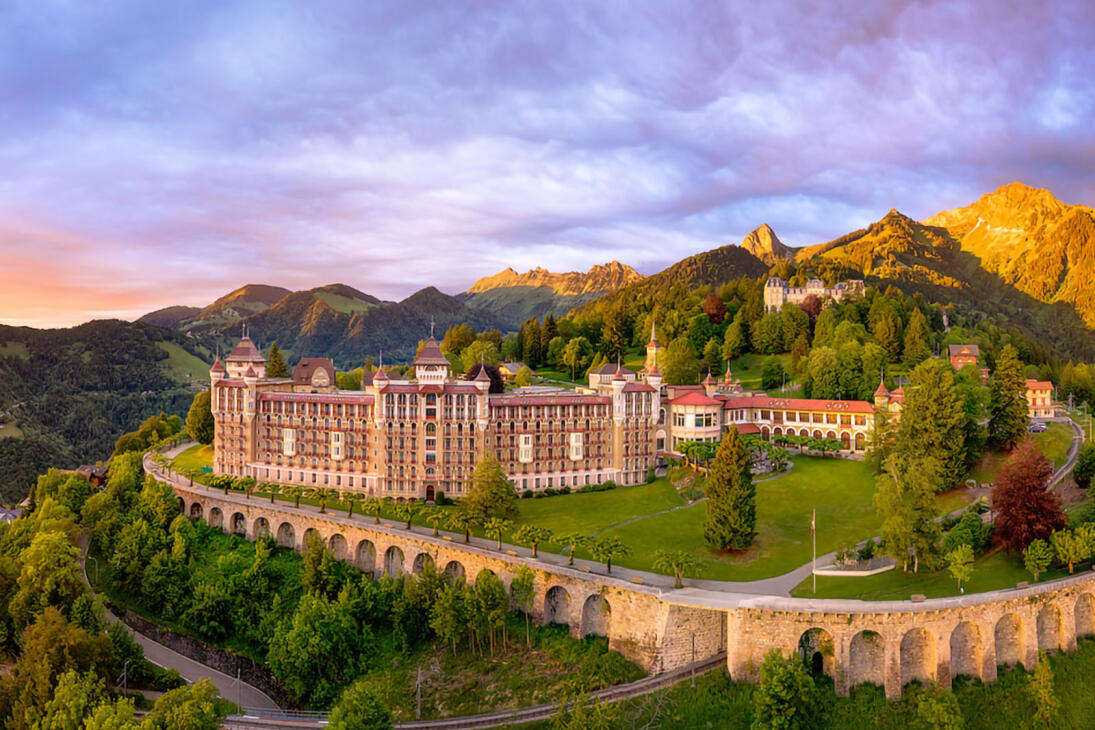 SHMS – Swiss Hotel Management School