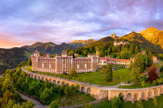 SHMS – Swiss Hotel Management School