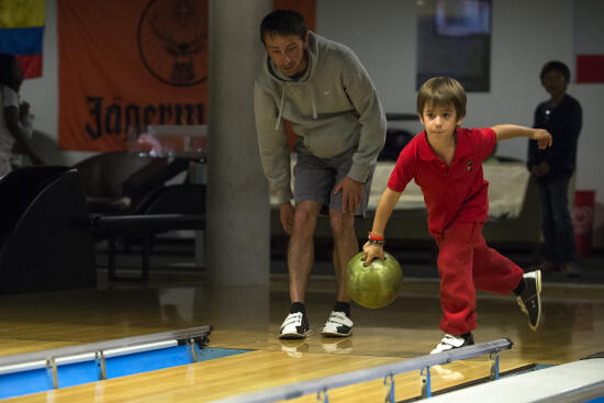 Bowling Sports Bar