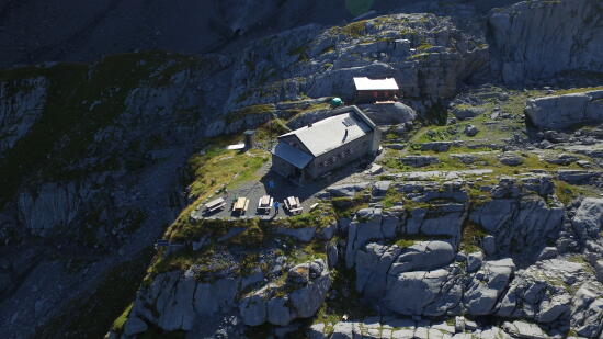 Cabane de Plan Névé