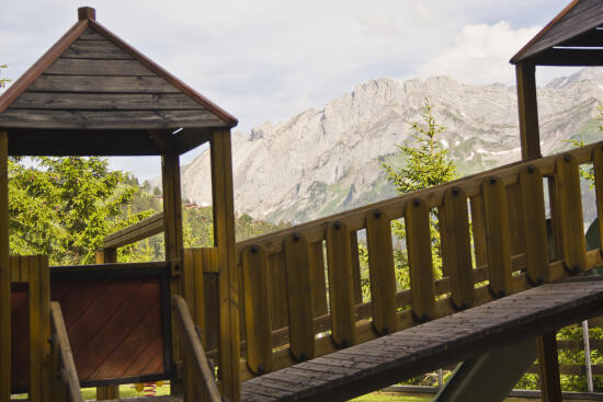Place de jeux et de pique-nique du réservoir à Villars