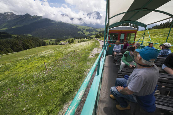 Train Bex-Villars-Bretaye (BVB) R74