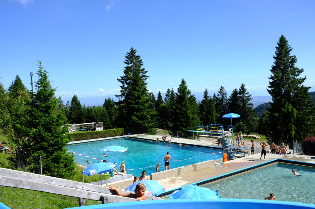Replans swimming pool - closed for maintenance