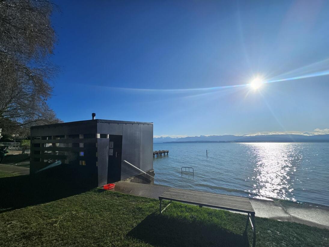Sauna by the Lake Geneva - Nyon