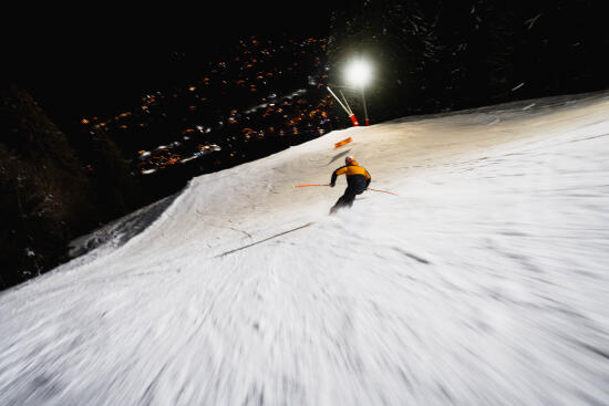 Night skiing in Les Diablerets - AV