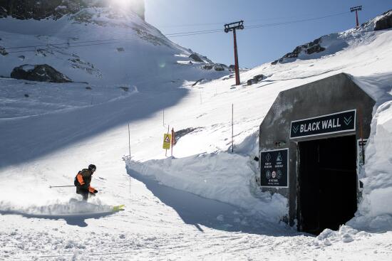 Black Wall - Glacier 3000