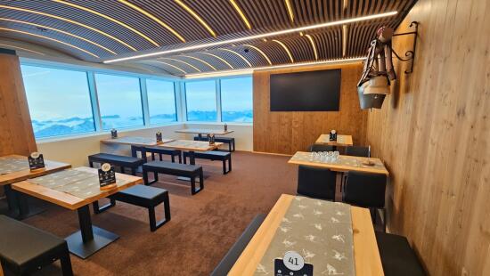Salle de restaurant au 3 à Glacier 3000