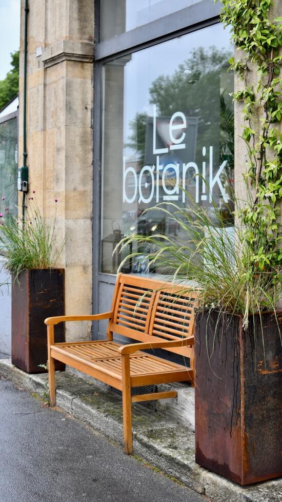 Le Botanik