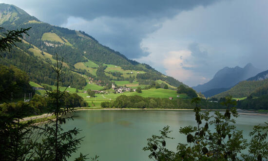 Lac du Vernex ROSS été - Château-d'Oex- été- Pays-d'Enhaut Région