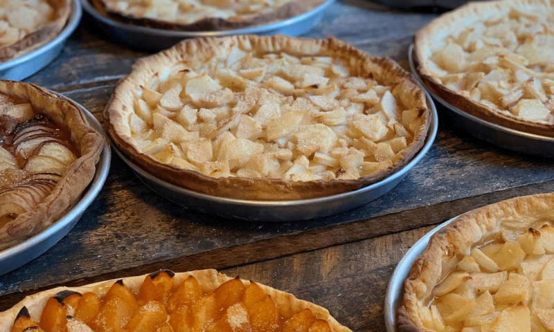 Sweet tarts from the Rougemont Bread Oven (already baked) - Summer - Rougemont- Pays-d'Enhaut Region