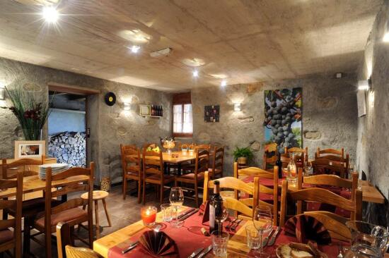 Cave Joly - Découverte de cave & dégustation de vins